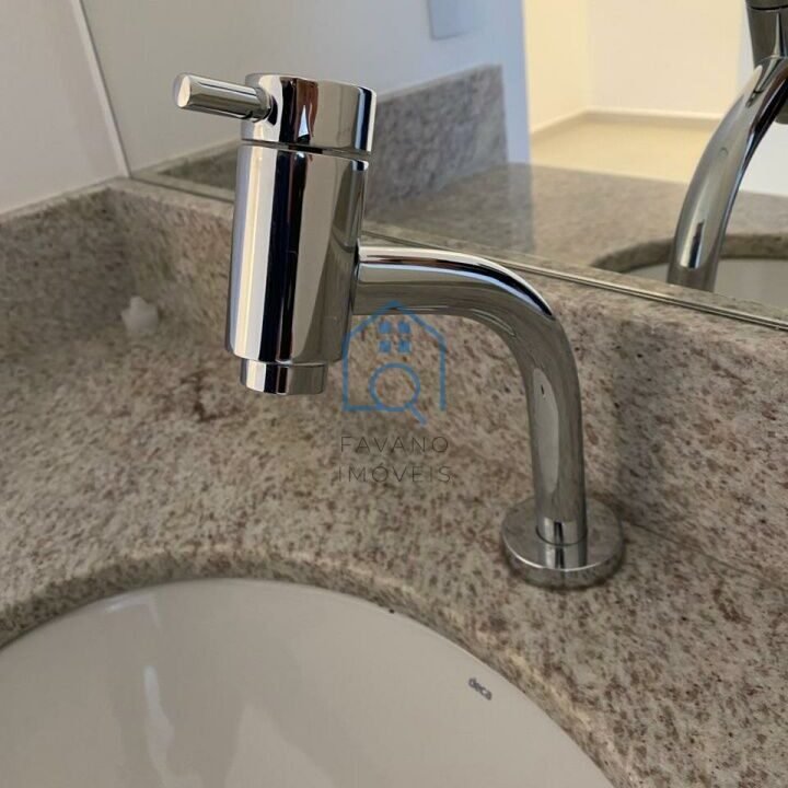 FI8111014