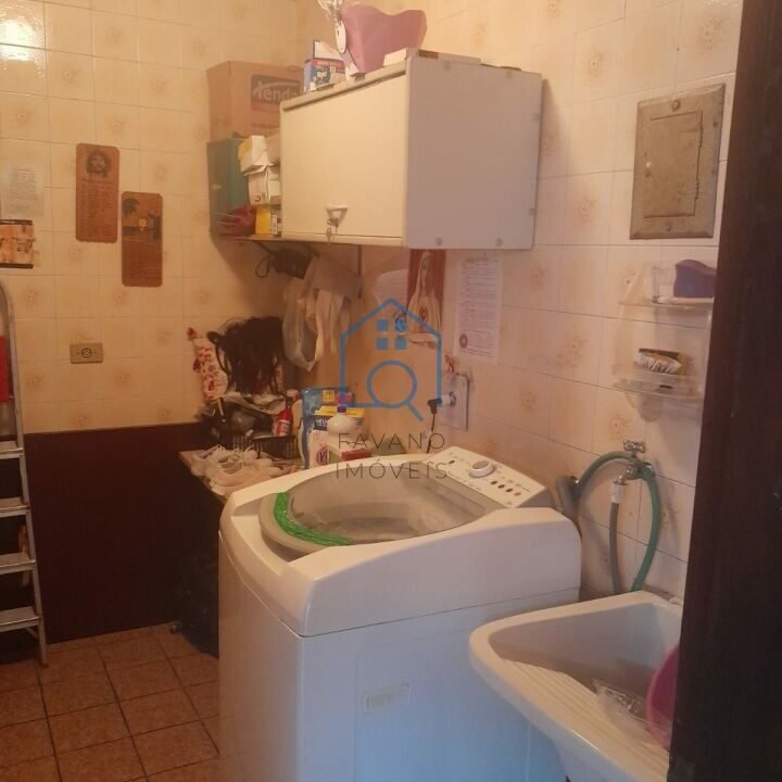 FI8207019