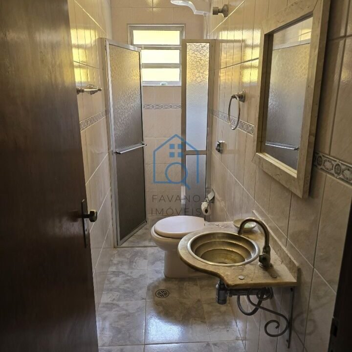 FI8224025