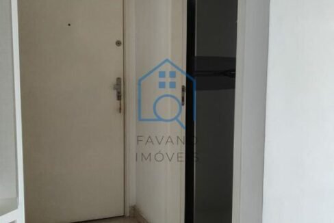 FI8303019