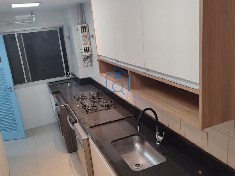 FI8376007