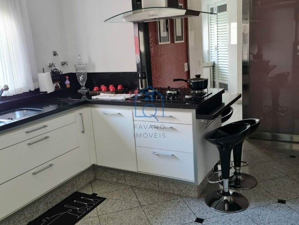 FI8387003