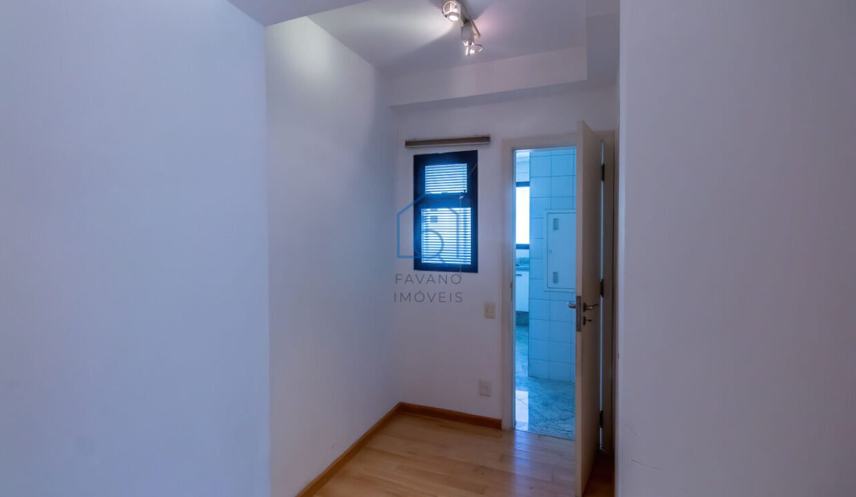 FI8607011