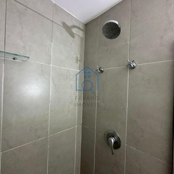 FI8680004