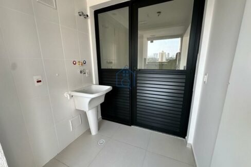 FI8780001