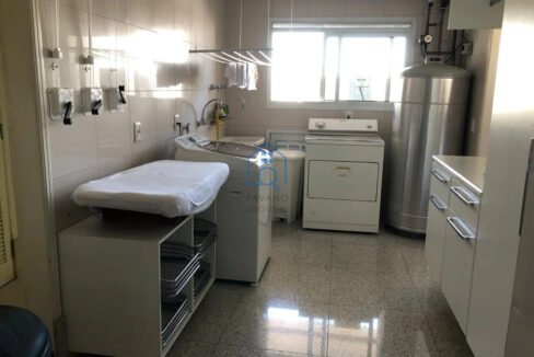 FI8821010-1