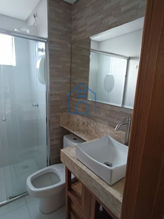 FI8389013
