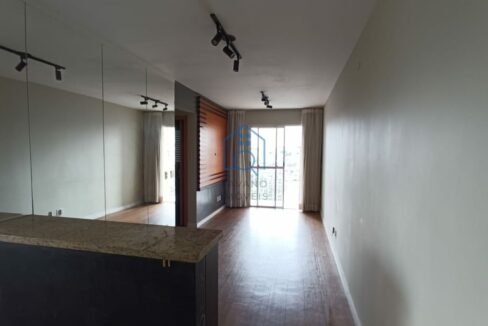 FI8389015