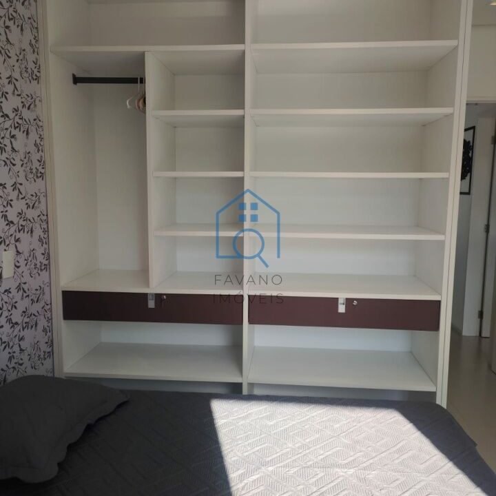 FI8925033