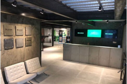 FI8935010
