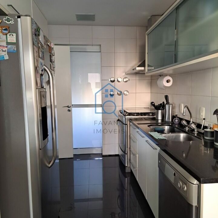 FI8939005