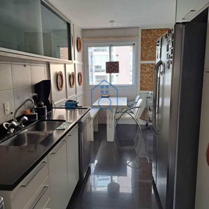 FI8939008