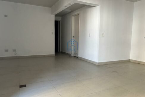 FI8957005