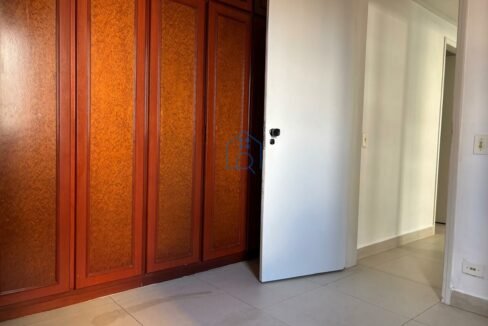 FI8957006