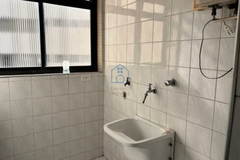 FI8957015