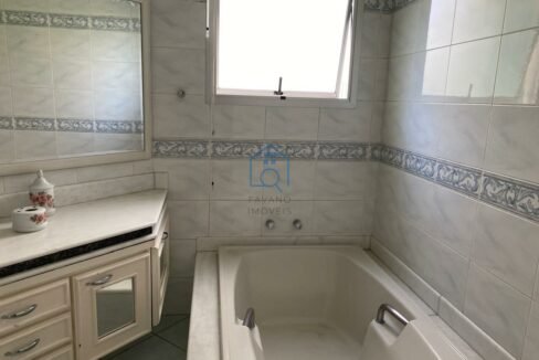 FI8960007