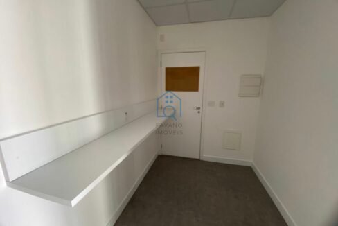 FI8372018