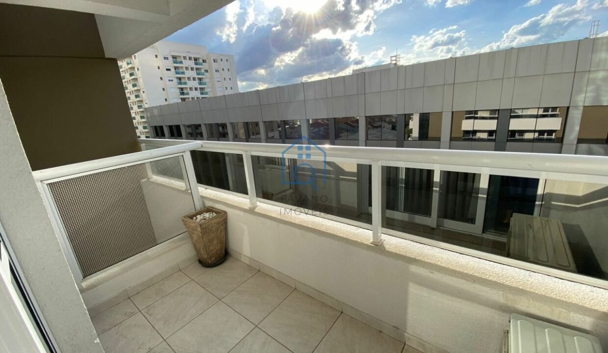 FI8372025